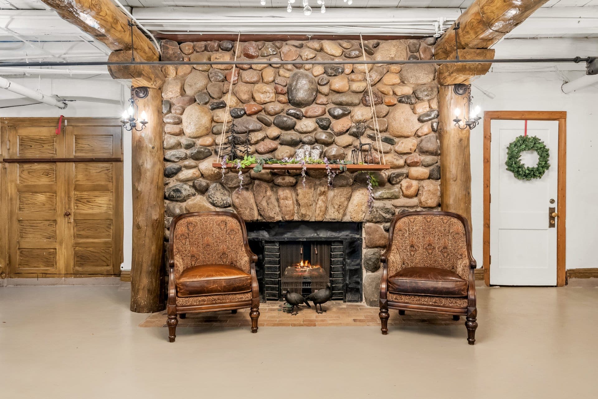 The Tamarack Room interior